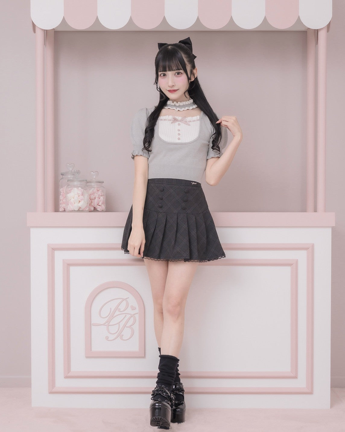チョーカーフリルヨーク切替ニット – pium