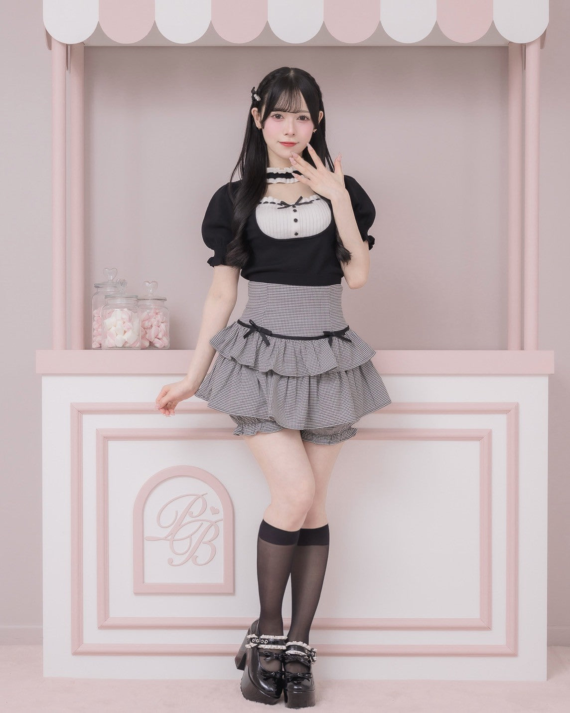 モデル身長：152cm/着用カラー:ブラック