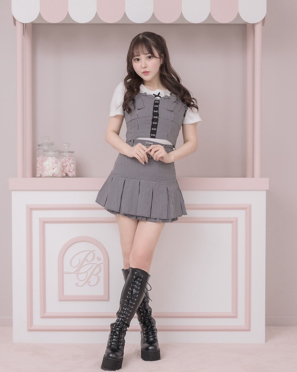 フロントホックビスチェ×プリーツスカートセット ブラック pium フロントホックビスチェ×プリーツスカートセット – pium
