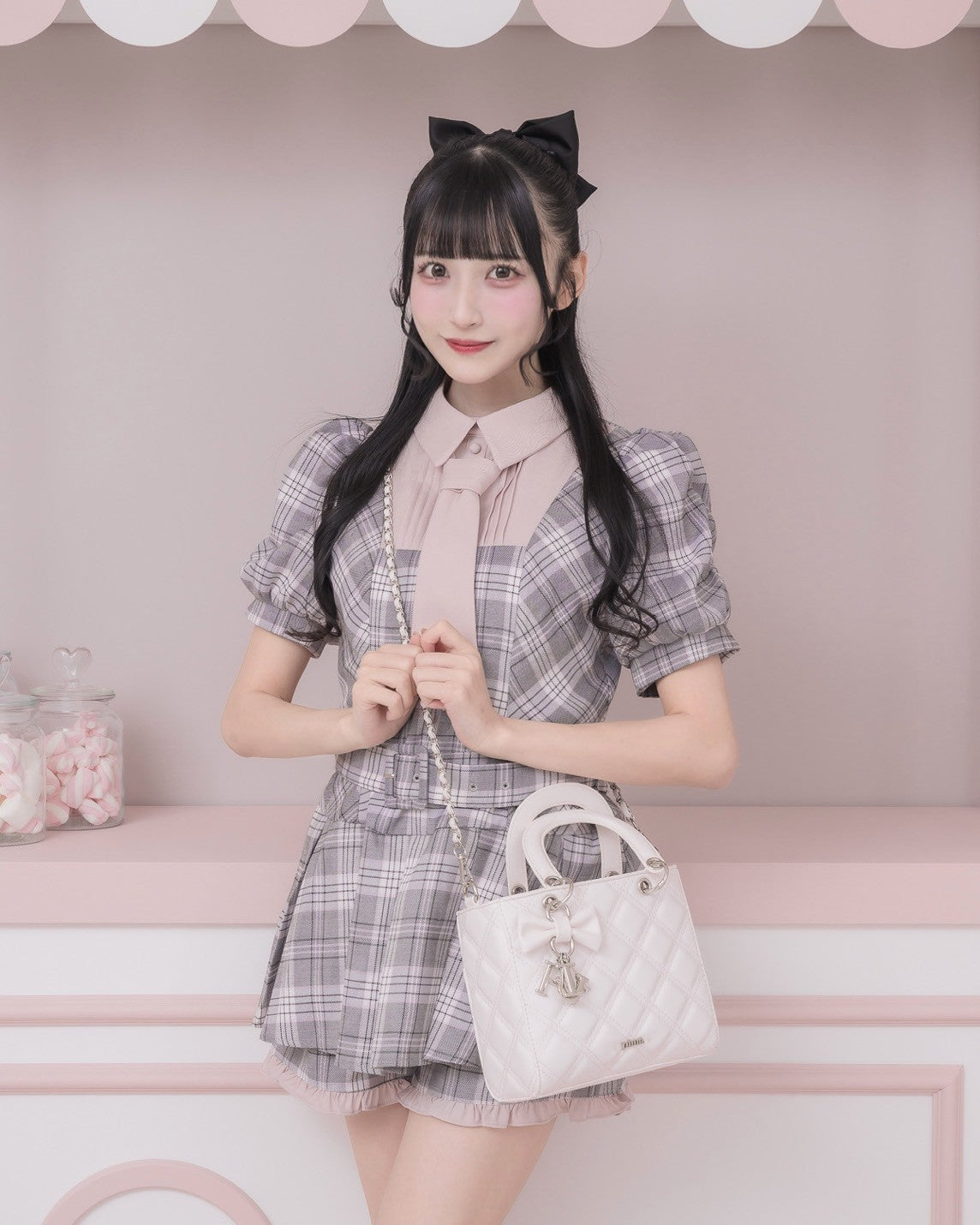 チャーム付きキルティングスクエアミニトートバッグ – pium