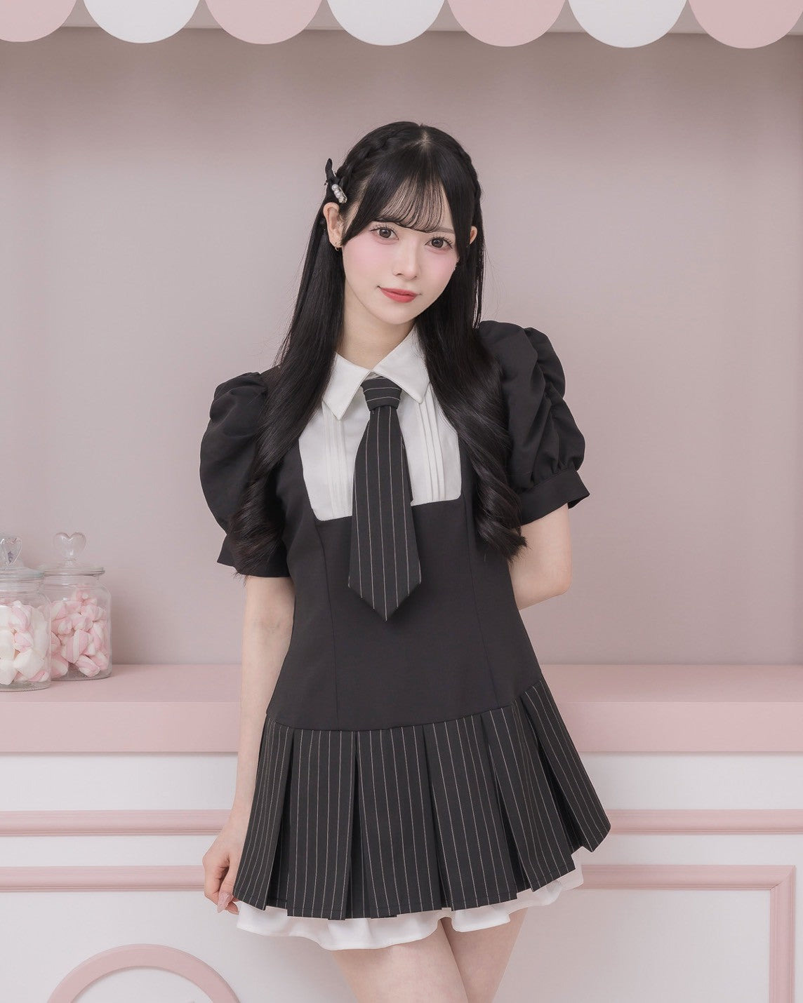 モデル身長：155cm/着用カラー:ブラック×ストライプ