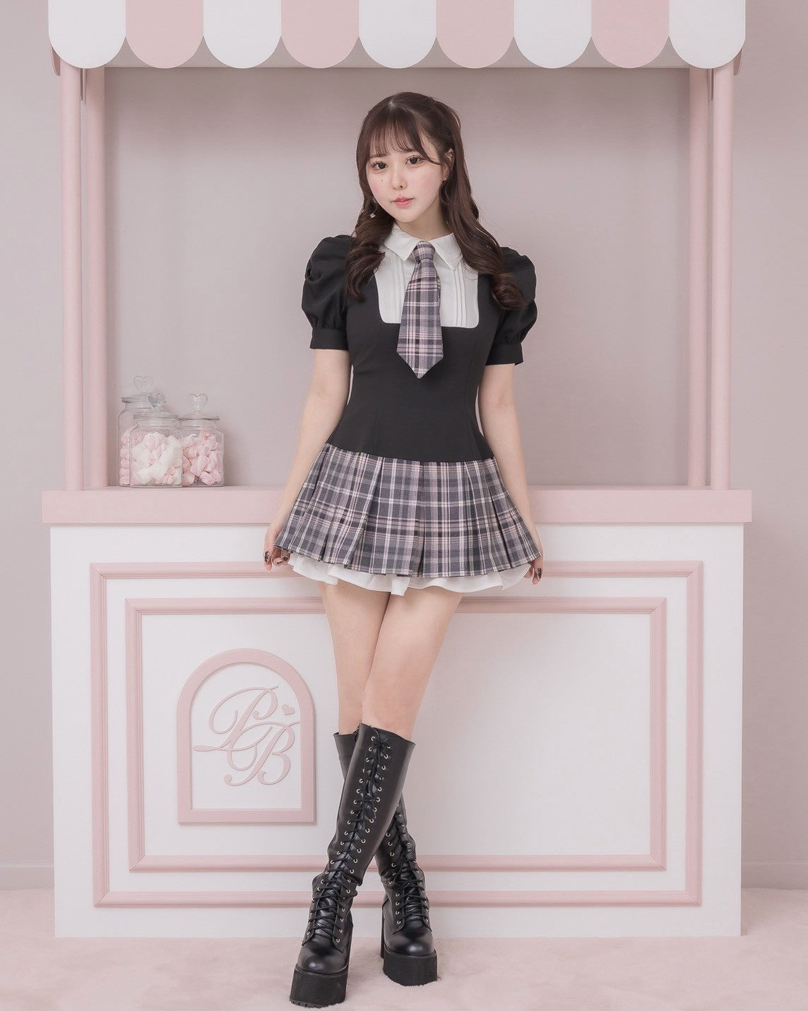 モデル身長：157cm/着用カラー:ブラック×グレーチェック
