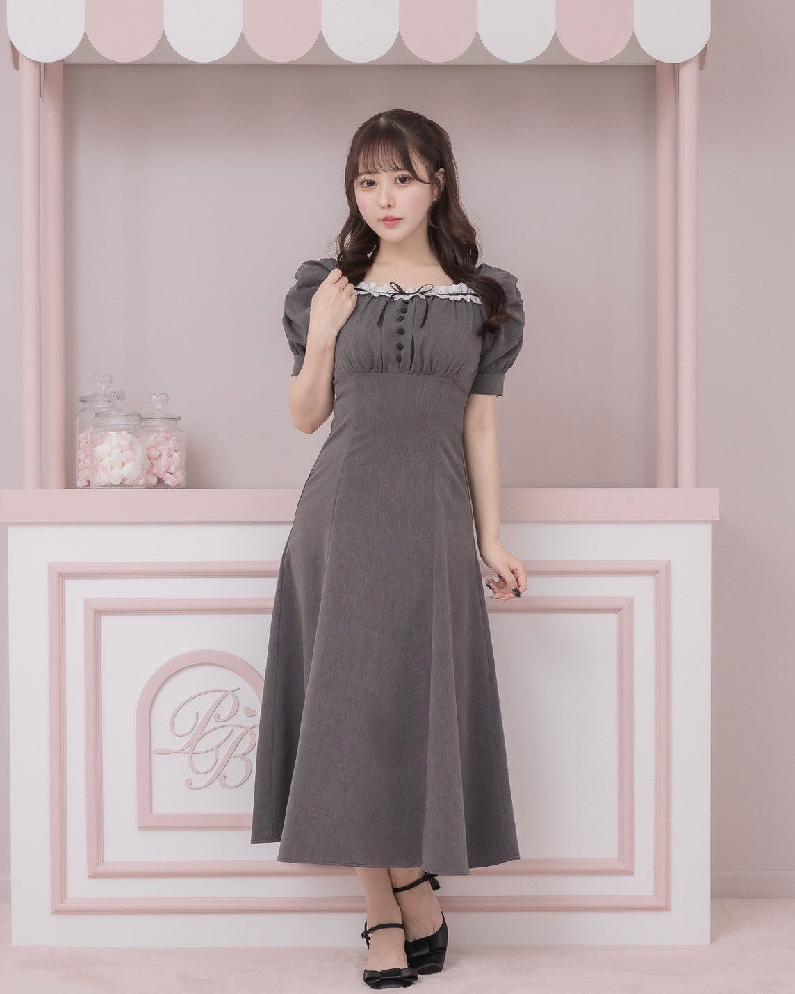 モデル身長：157cm/着用カラー:チャコール