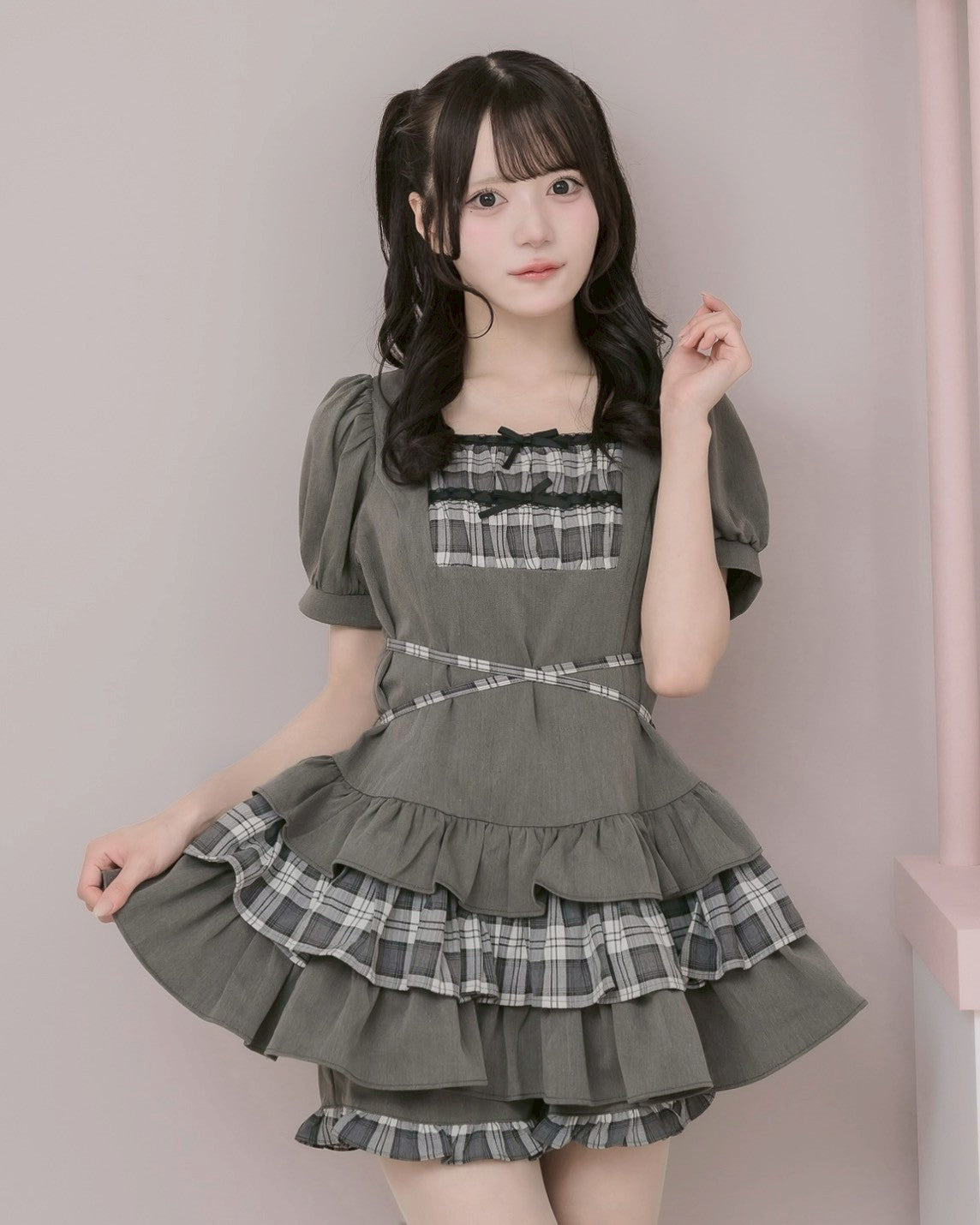モデル身長：160m/着用カラー：チャコール