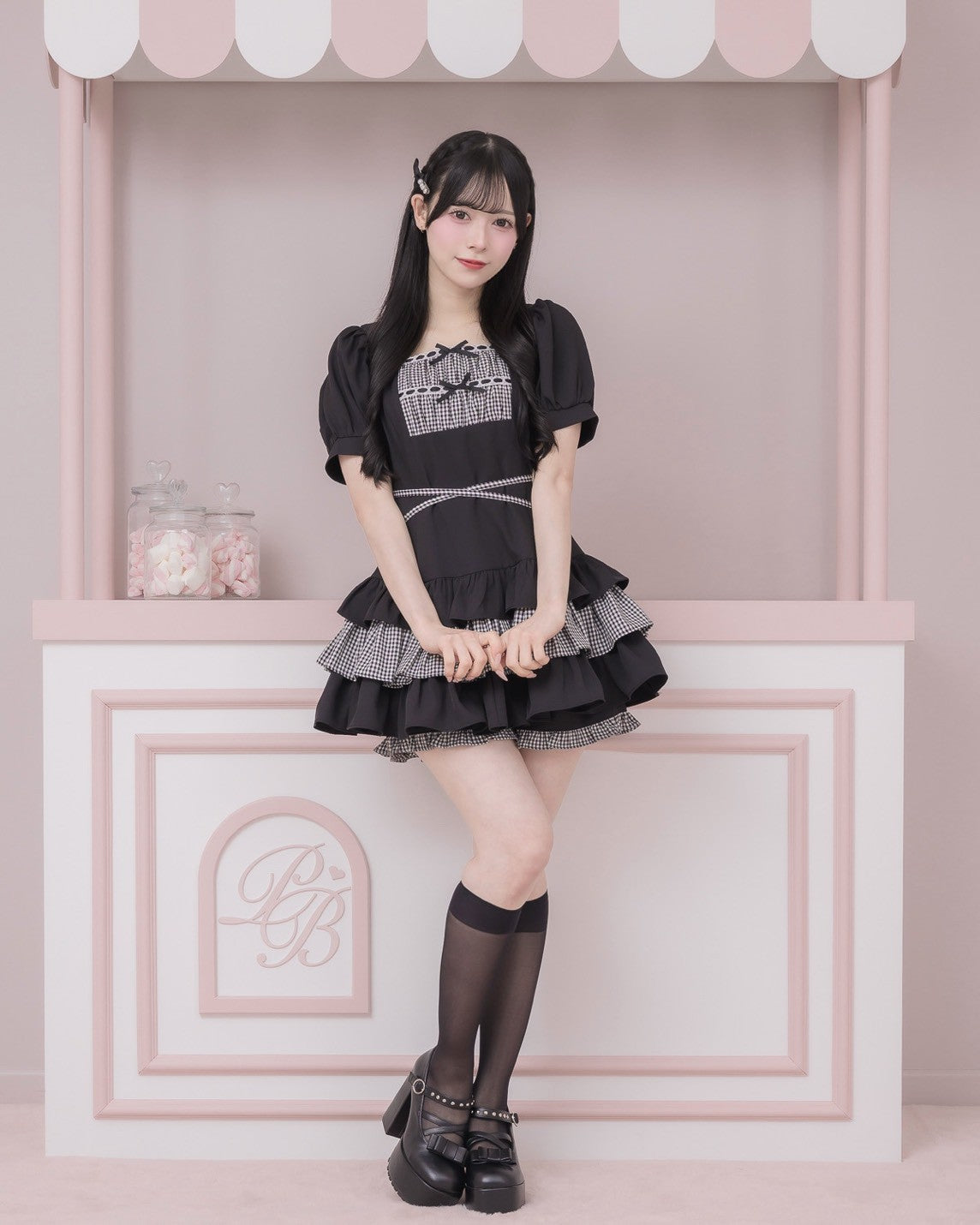 モデル身長：155m/着用カラー：ブラック