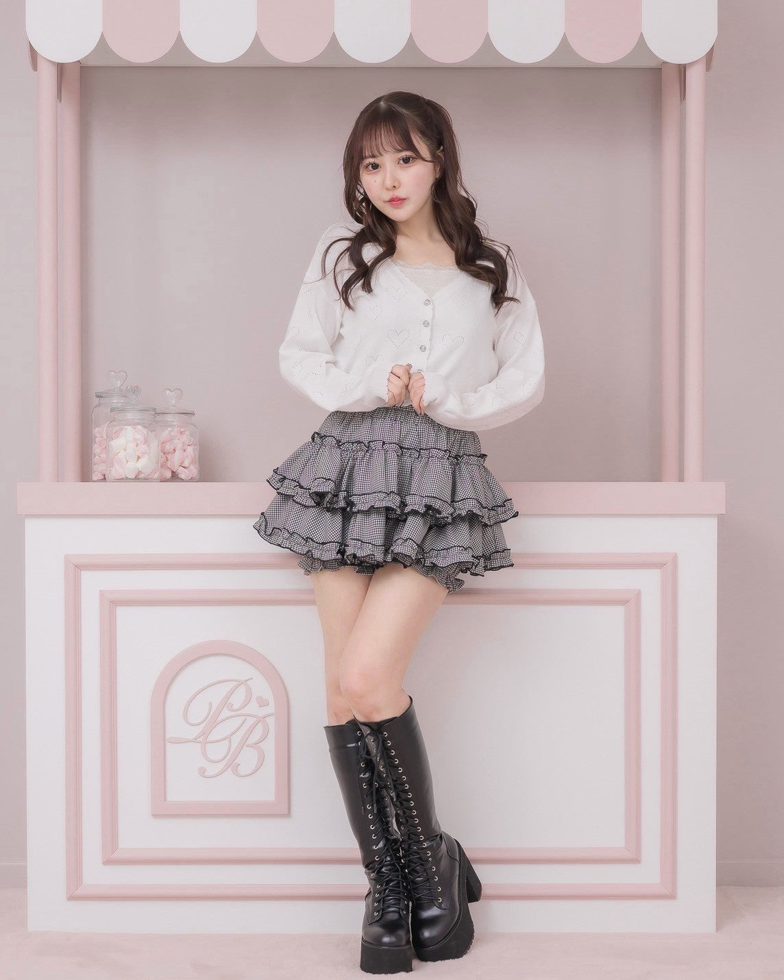モデル身長：157cm/着用カラー : ホワイト