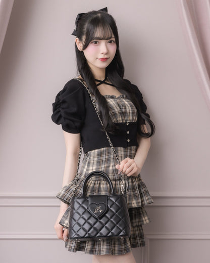モデル身長：155cm/着用カラー:ブラック