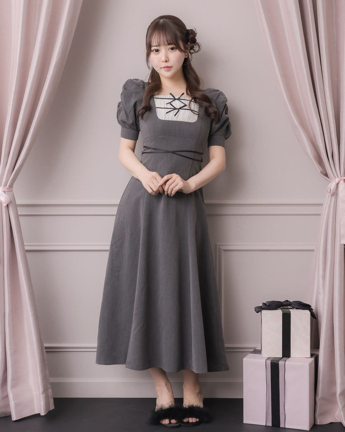 モデル身長：157cm/着用カラー:チャコール