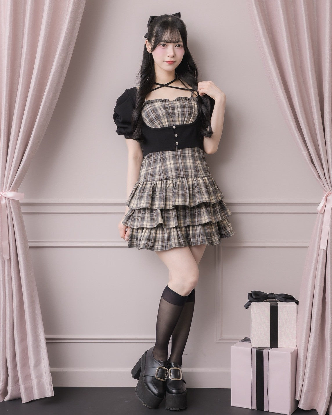 モデル身長：155cm/着用カラー：ブラック×ベージュ