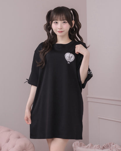 モデル身長：153cm/着用カラー：ブラック×ホワイト