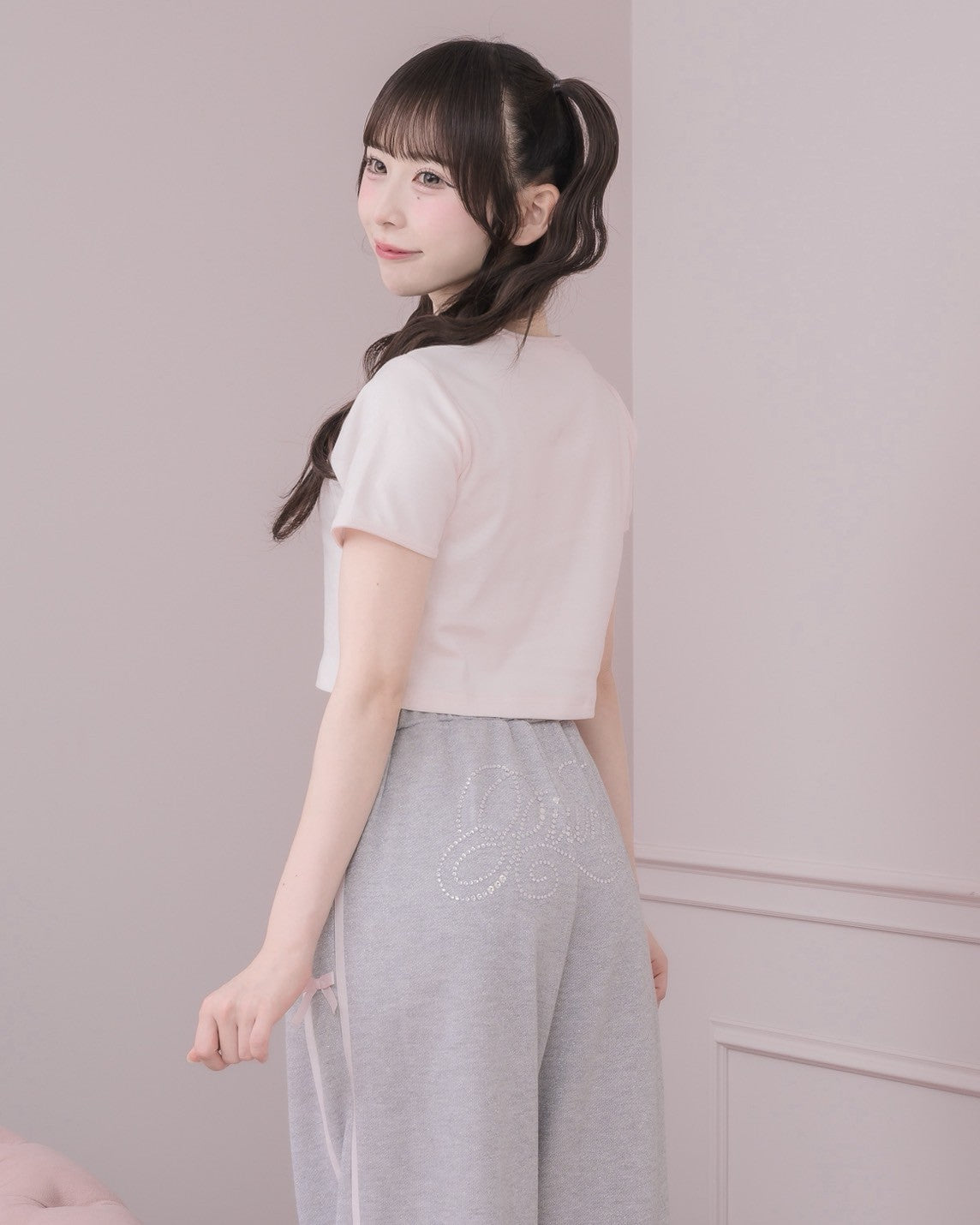 モデル身長：153cm/着用カラー：ピンク×グレー