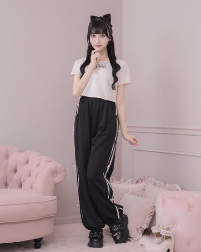 モデル身長：157cm/着用カラー：ピンク×ブラック
