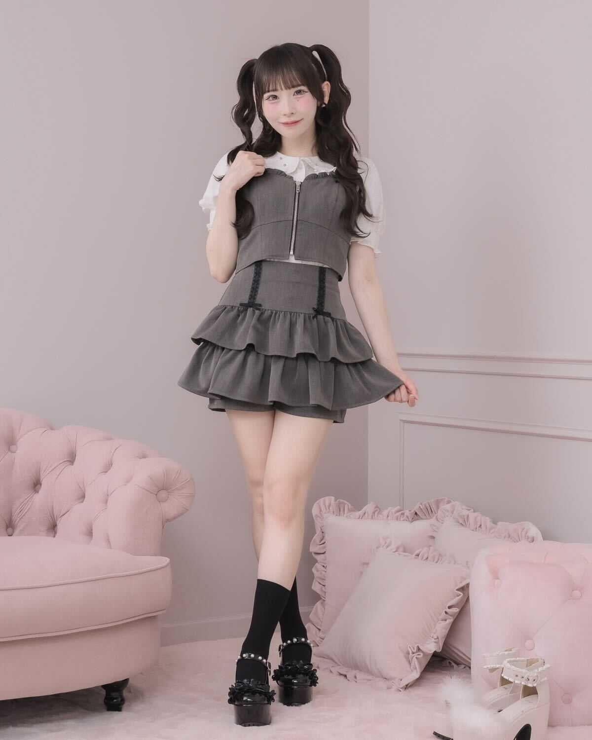 モデル身長：152cm/着用カラー：チャコール