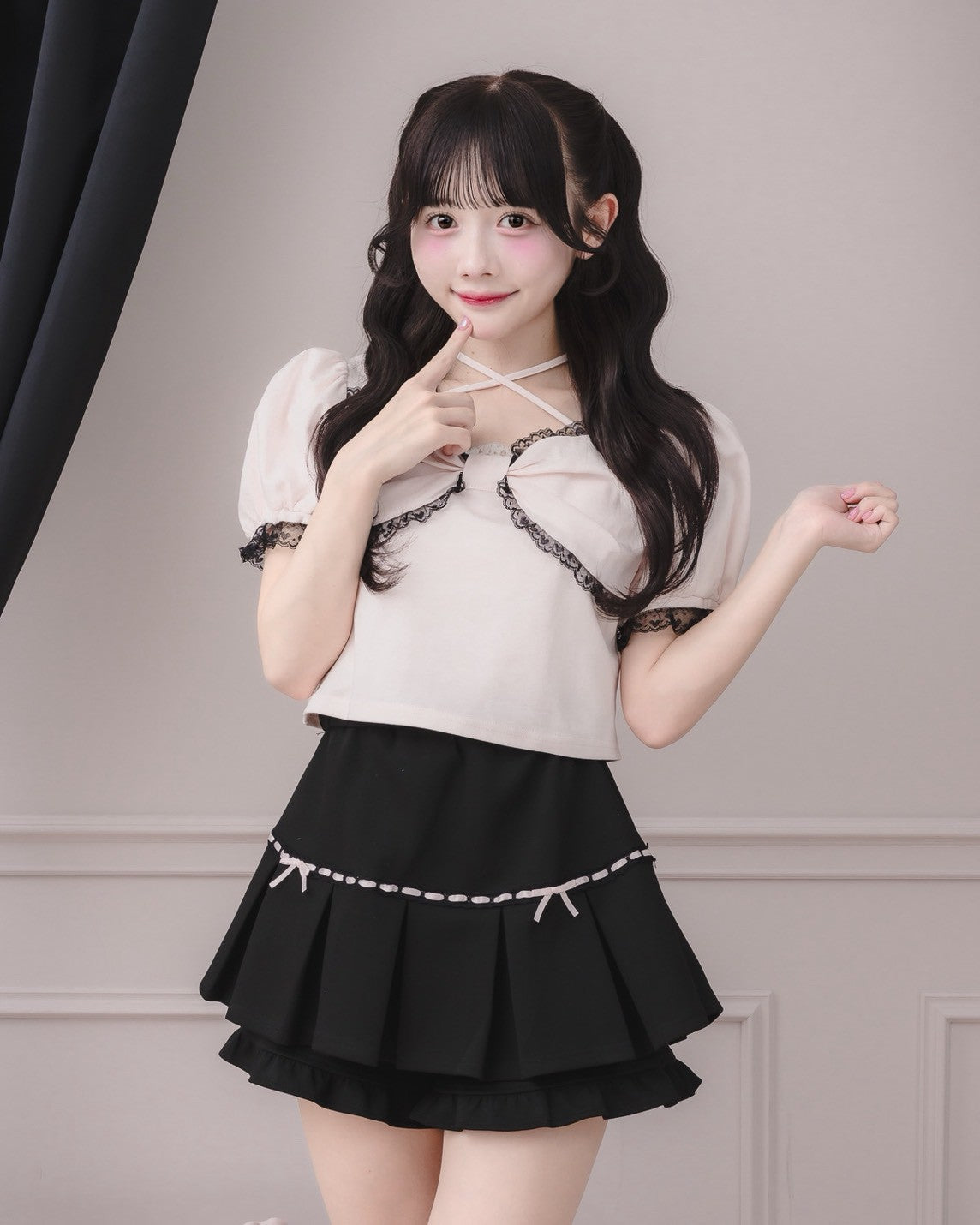 モデル身長：151cm/着用カラー : ピンク×ブラック