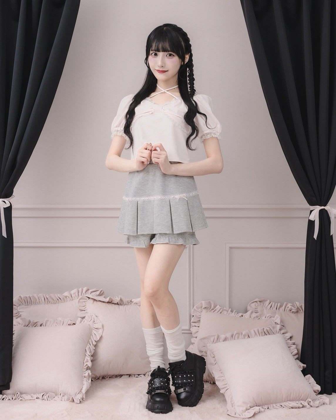 モデル身長：157cm/着用カラー : ピンク× グレー