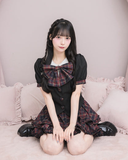 モデル身長：155cm/着用カラー：レッドチェック