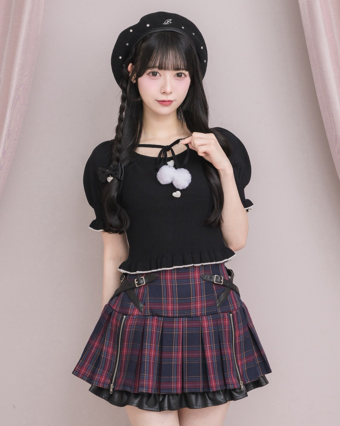 モデル身長：155cm/着用カラー：ブラック