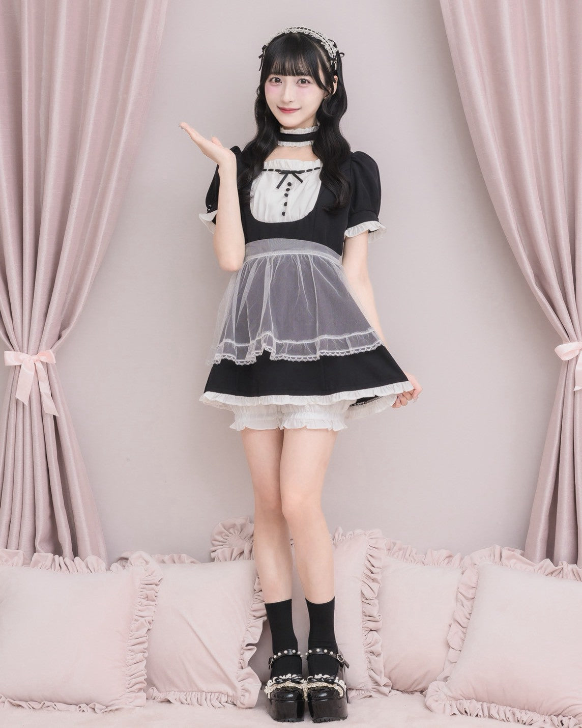 モデル身長157cm/着用カラー：ブラック