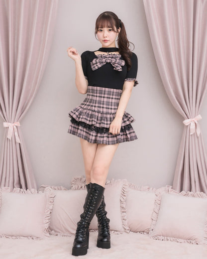 モデル身長：157cm/着用カラー：ブラック×ピンク