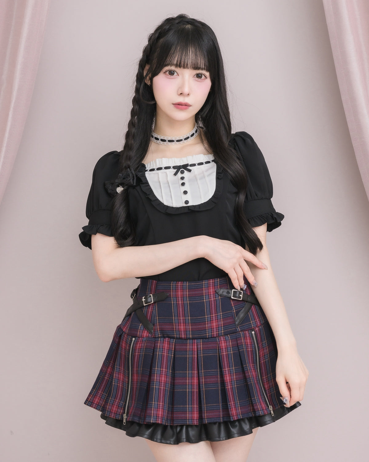 モデル身長：155cm/着用カラー：ブラック