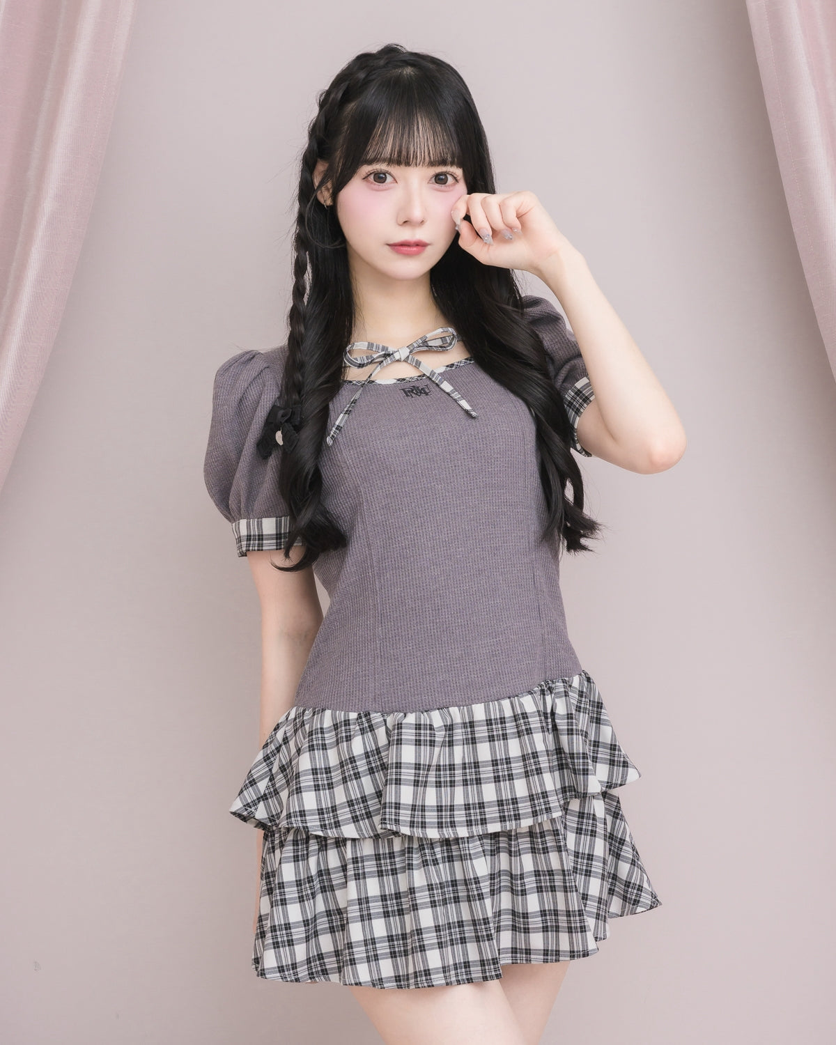 モデル身長：155cm/着用カラー：チャコール