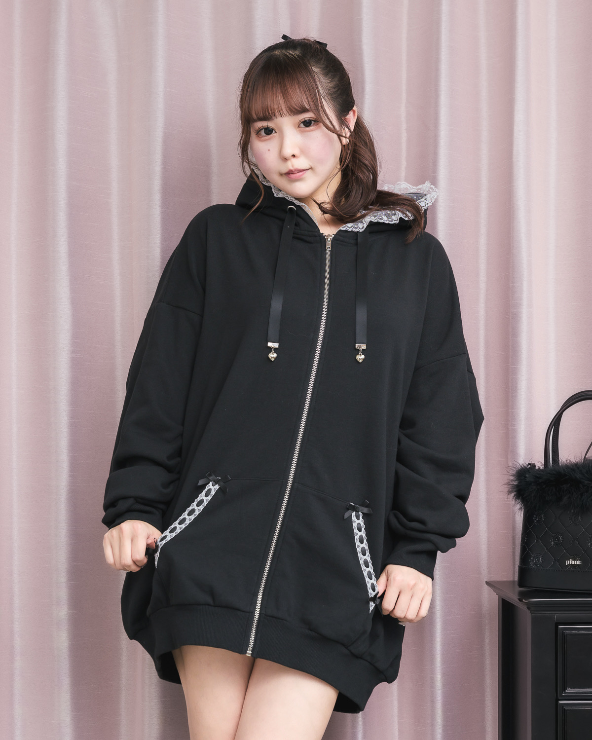 モデル身長：157cm/着用カラー：ブラック