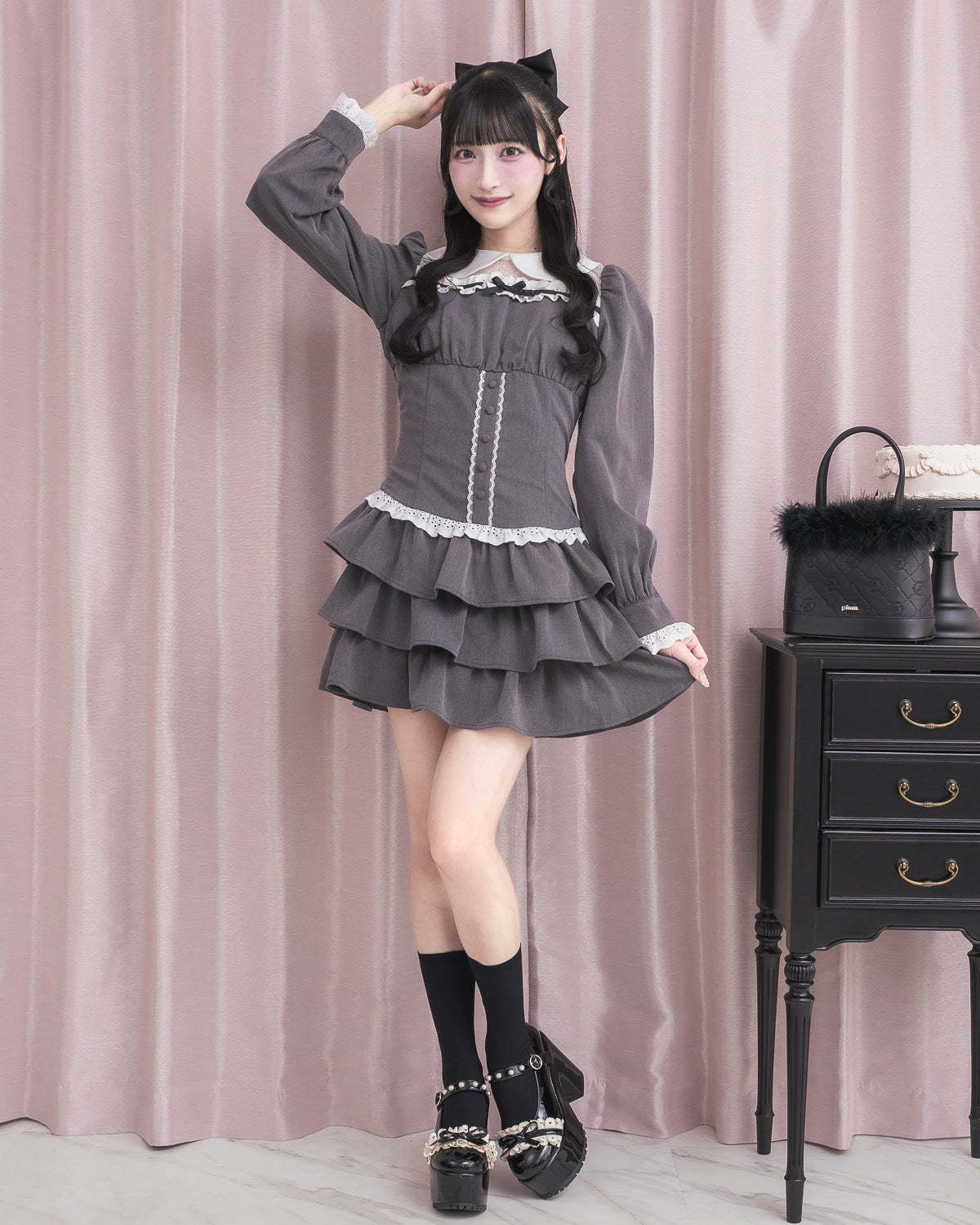 モデル身長：157cm/着用カラー:チャコール
