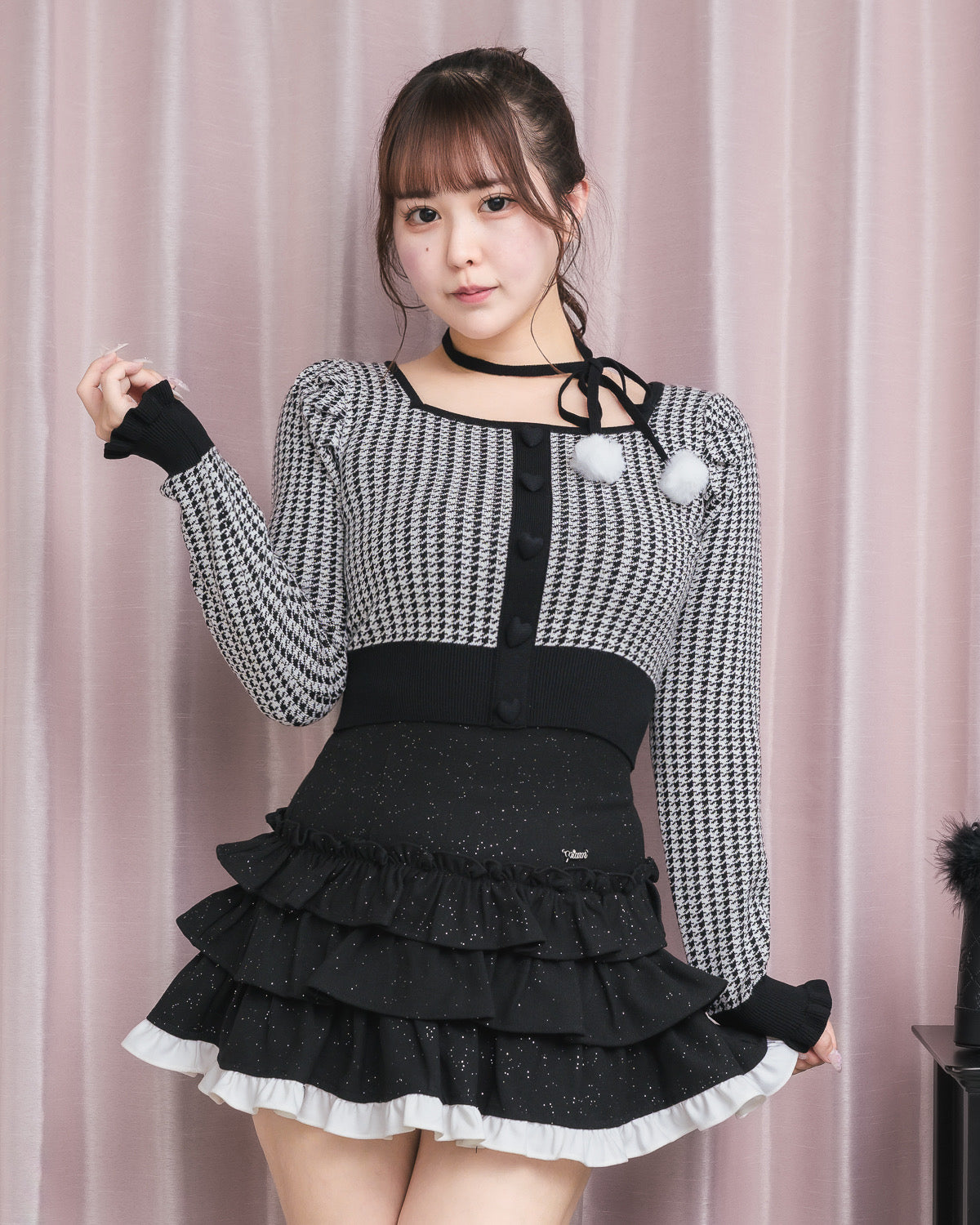 モデル身長：157cm/着用カラー：ブラック×ホワイト