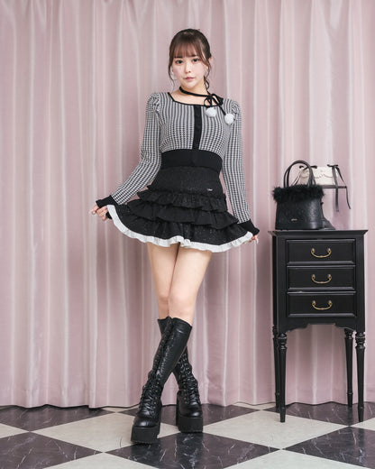 モデル身長：157cm/着用カラー：ブラック×ホワイト