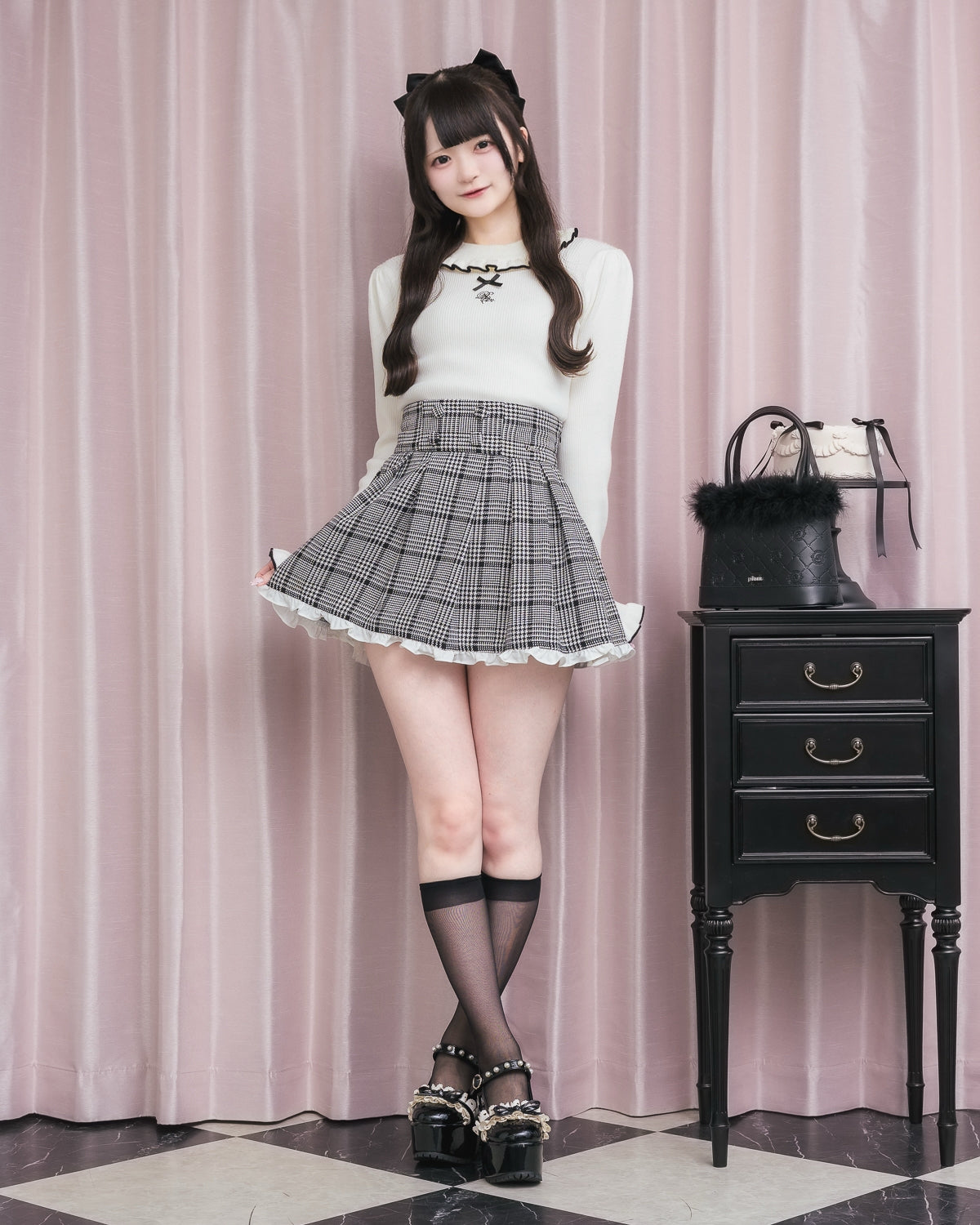 モデル身長：155cm/着用カラー：ブラックチェック