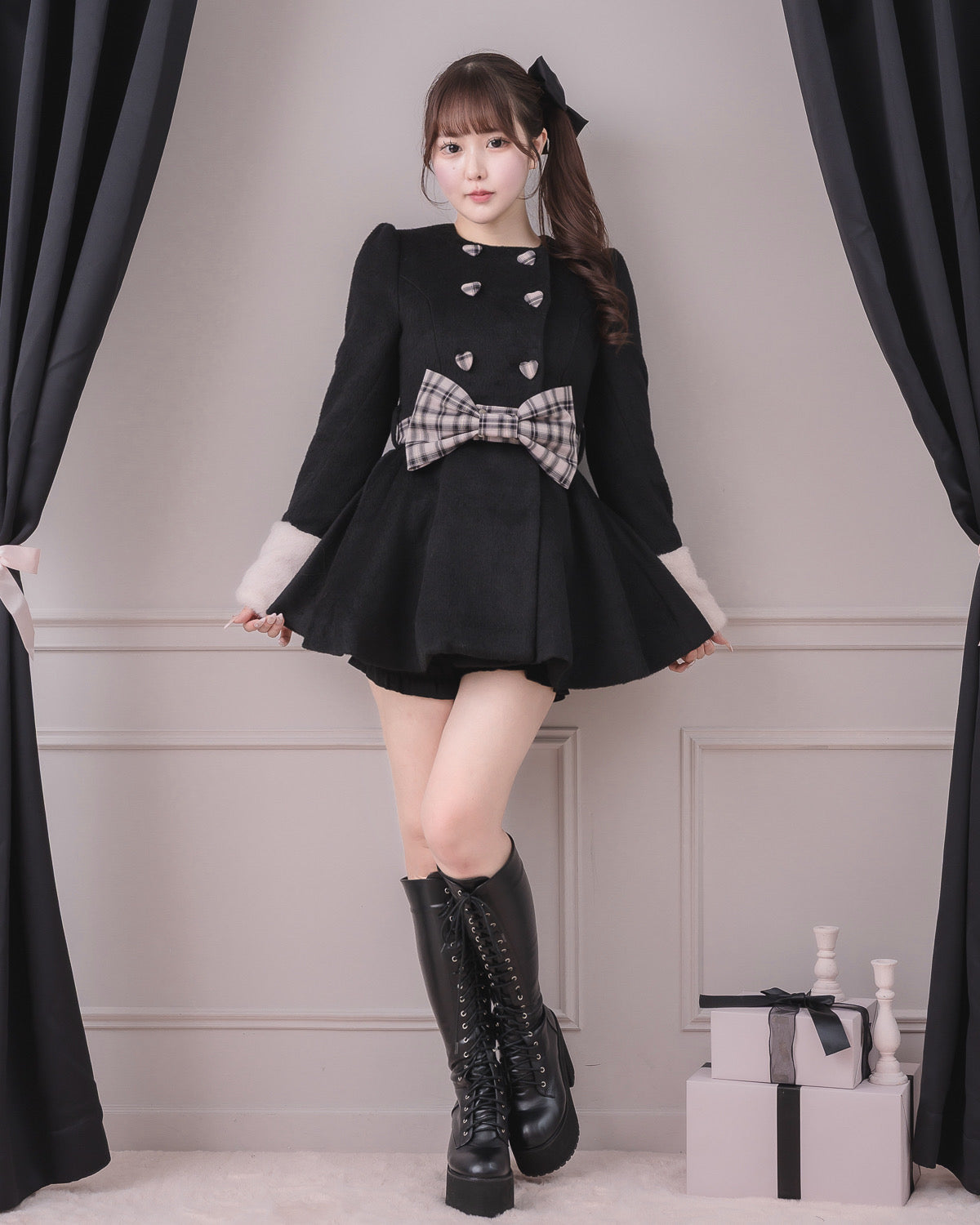 モデル身長：157cm/着用カラー：ブラック×ピンク