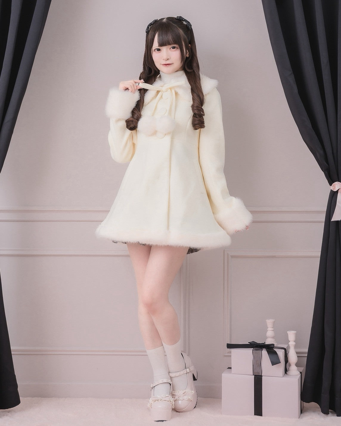 ファー付きフレアドーリーコート – pium