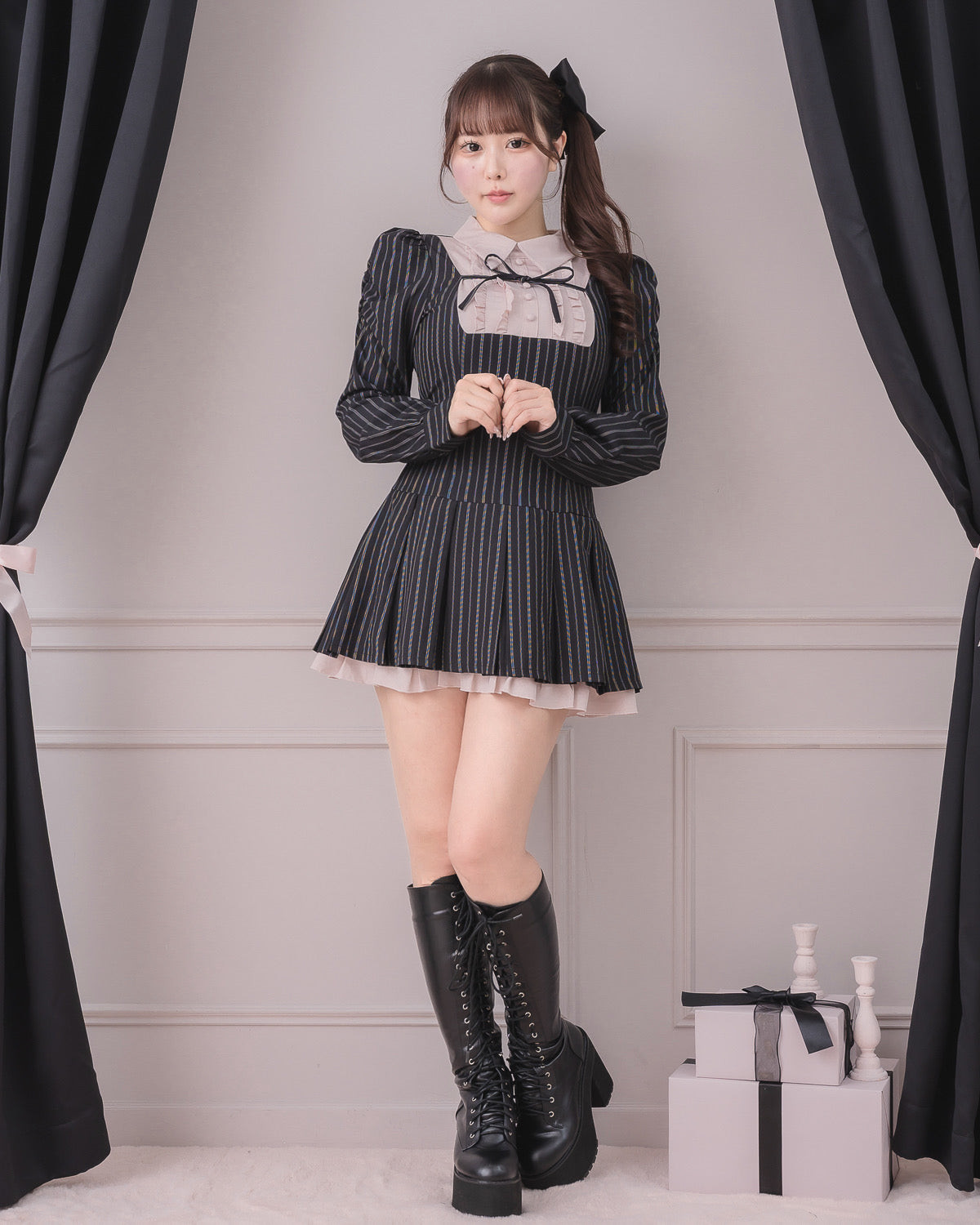 モデル身長：157cm/着用カラー：ブラックストライプ