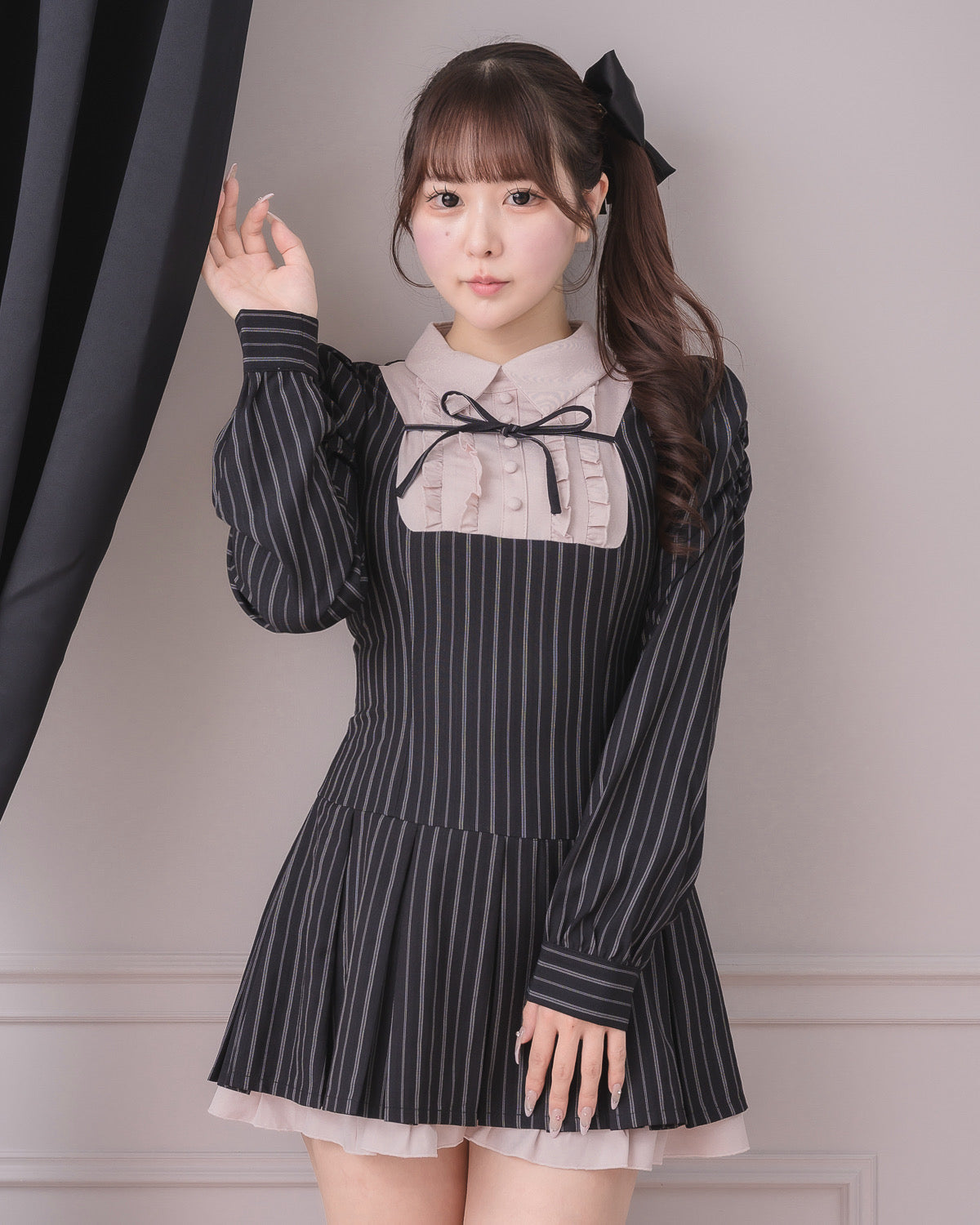 モデル身長：157cm/着用カラー：ブラックストライプ