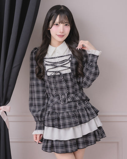 モデル身長：152cm/着用カラー：ブラックチェック