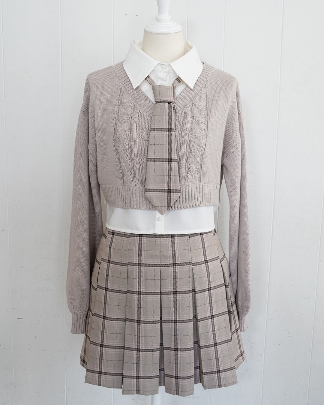 ネクタイ付きフレアプリーツスカート