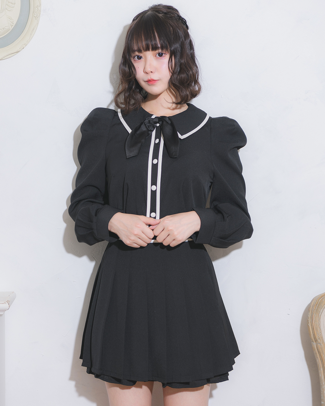 リボンタイバイカラートップス