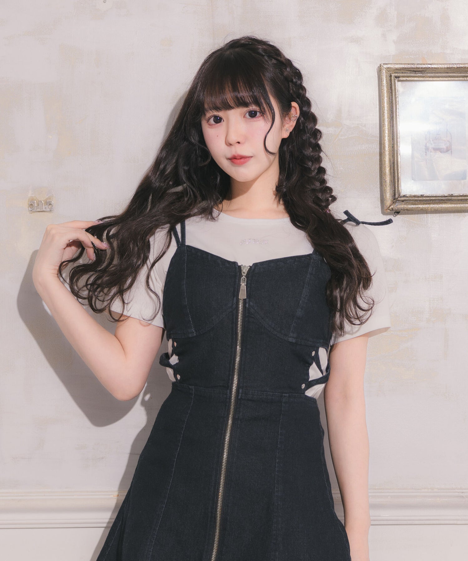 ラインストーンロゴTシャツ