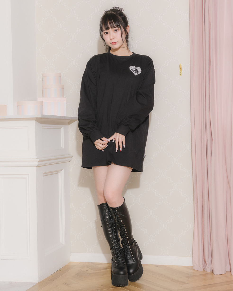 バックロゴpiumモノグラムロングTシャツ