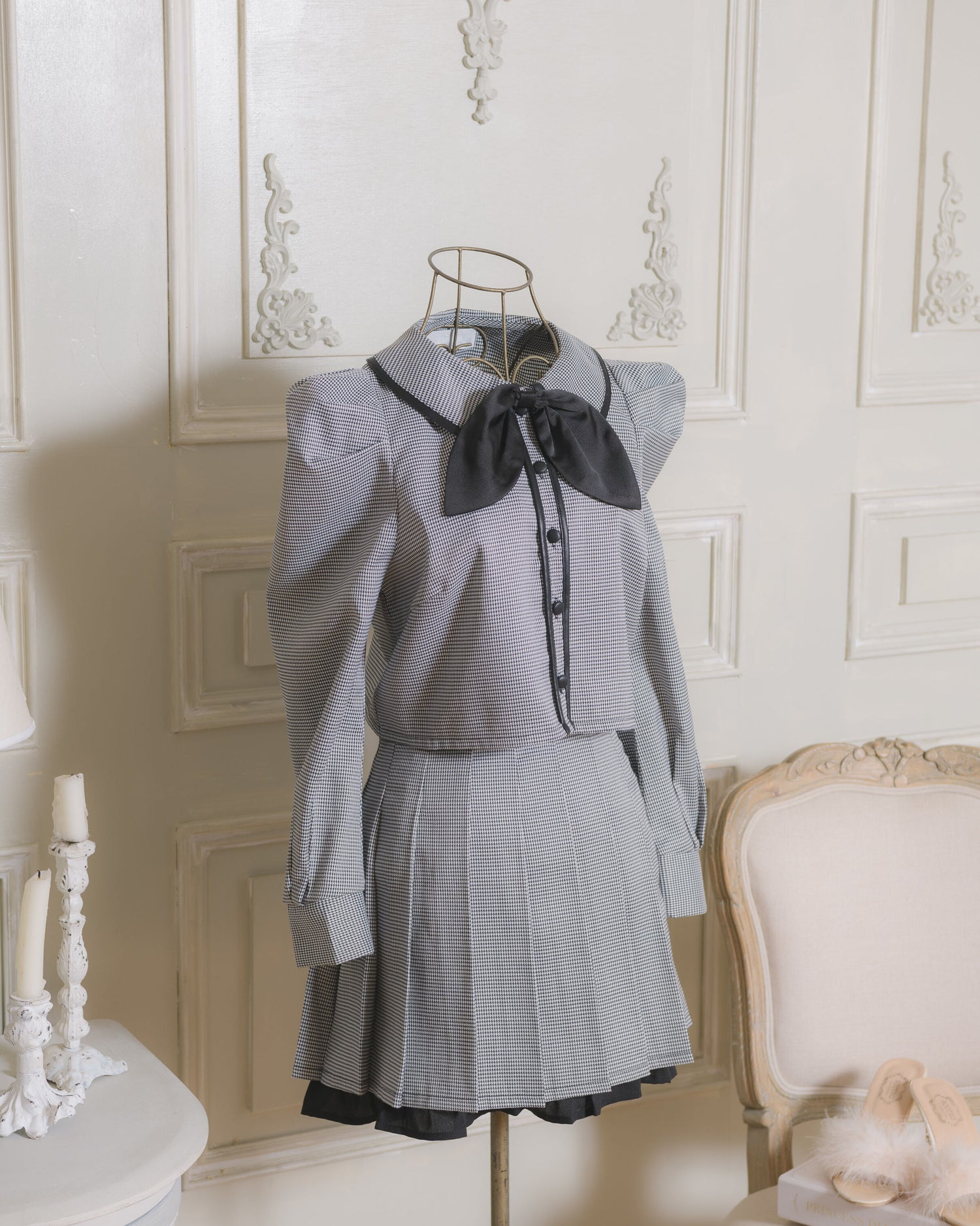 リボンタイバイカラートップス