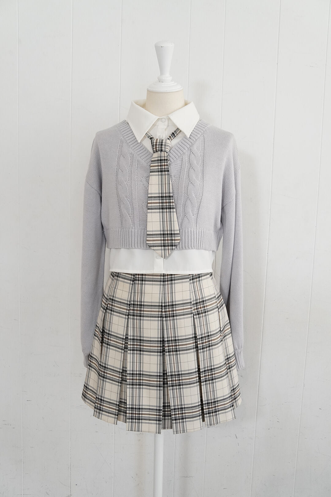 ネクタイ付きフレアプリーツスカート