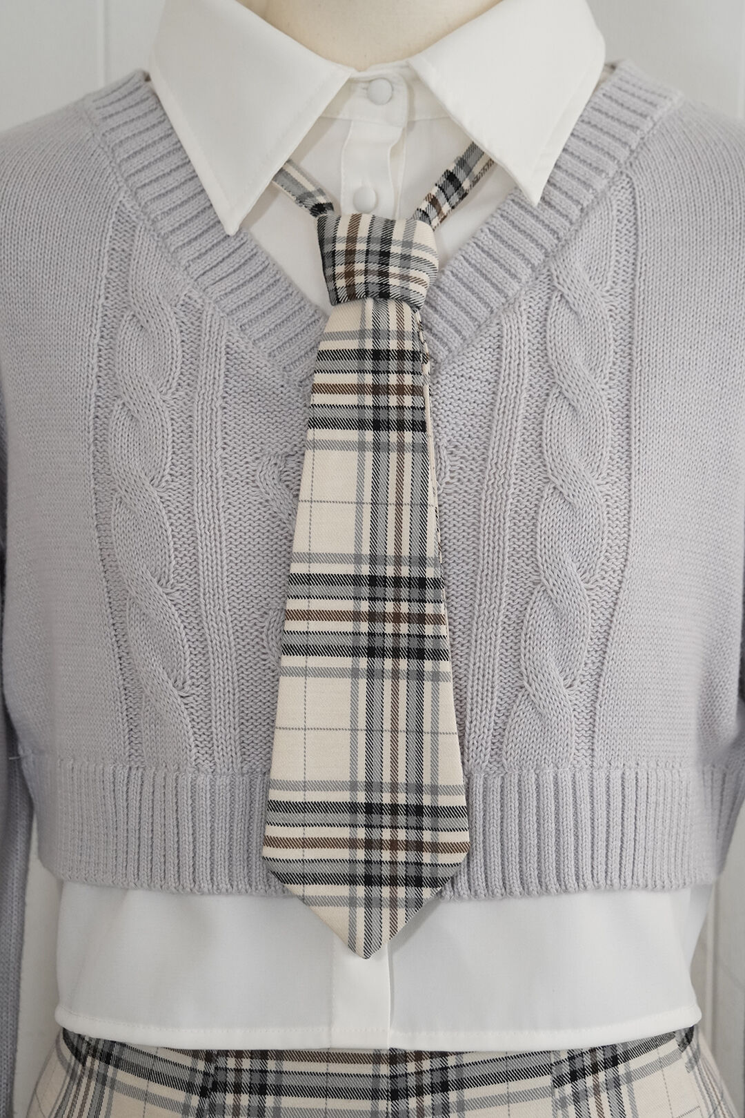 ネクタイ付きフレアプリーツスカート