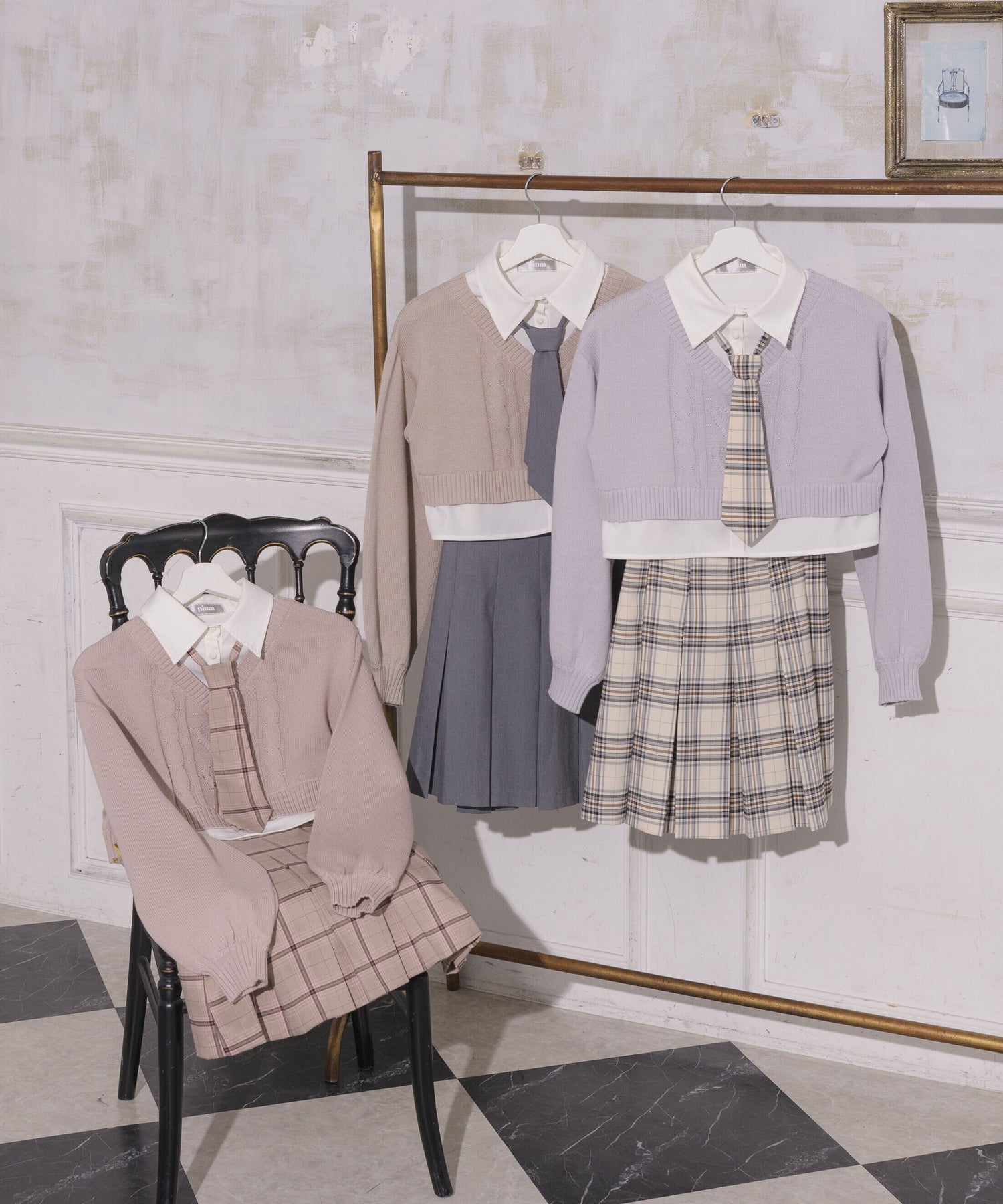 ネクタイ付きフレアプリーツスカート