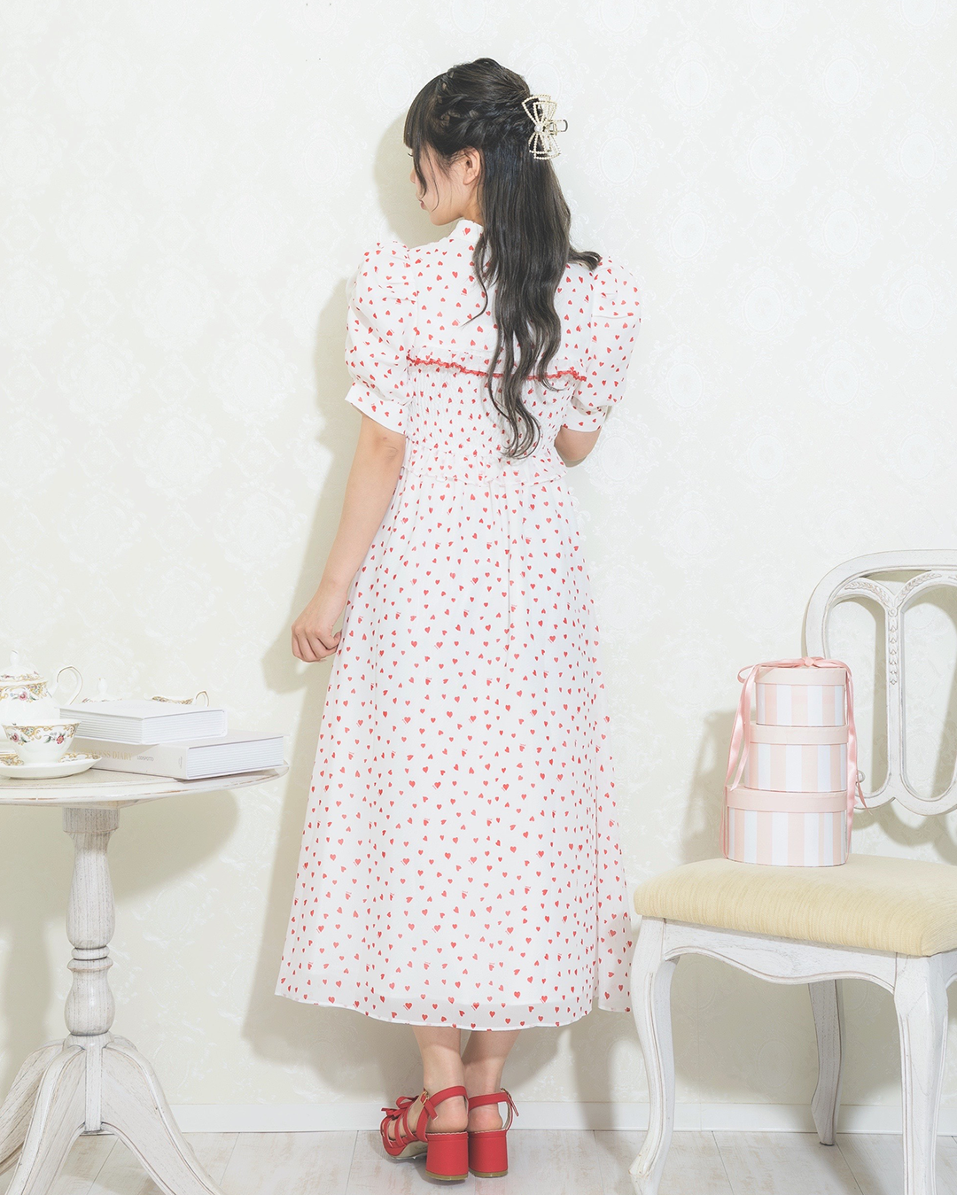 piumハートシャーリングケープワンピース