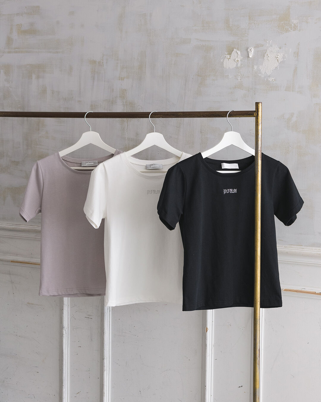 ラインストーンロゴTシャツ