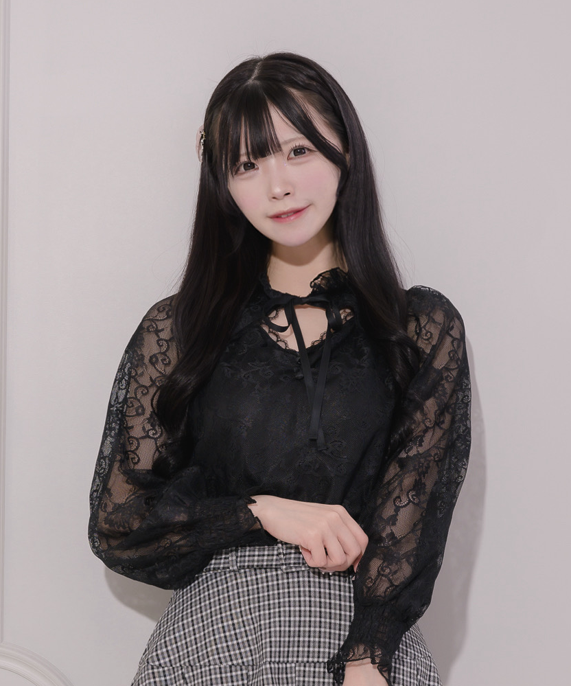 モデル身長:161cm/着用カラー:ブラック