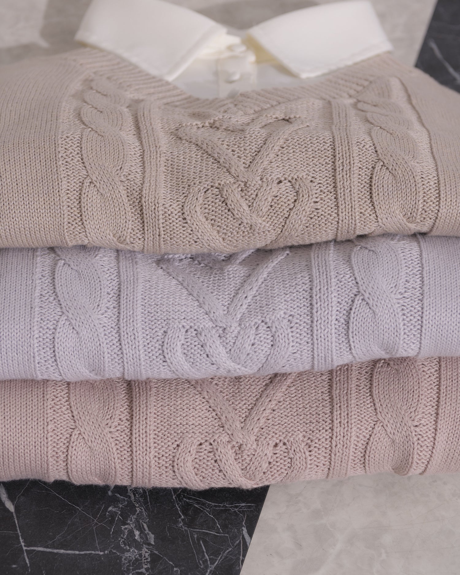 ハートケーブルシャツレイヤードニット