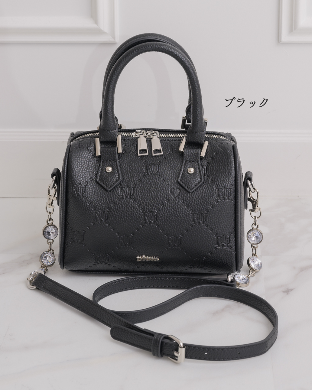 カラー:ブラック