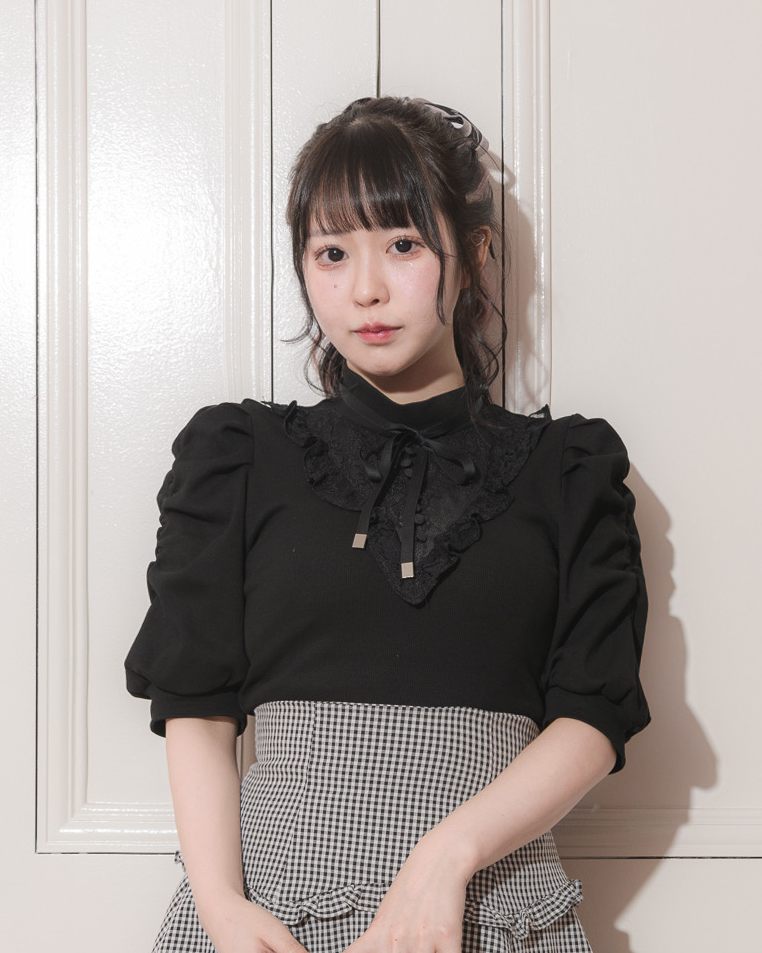 レース切替フロントボタンカットソー