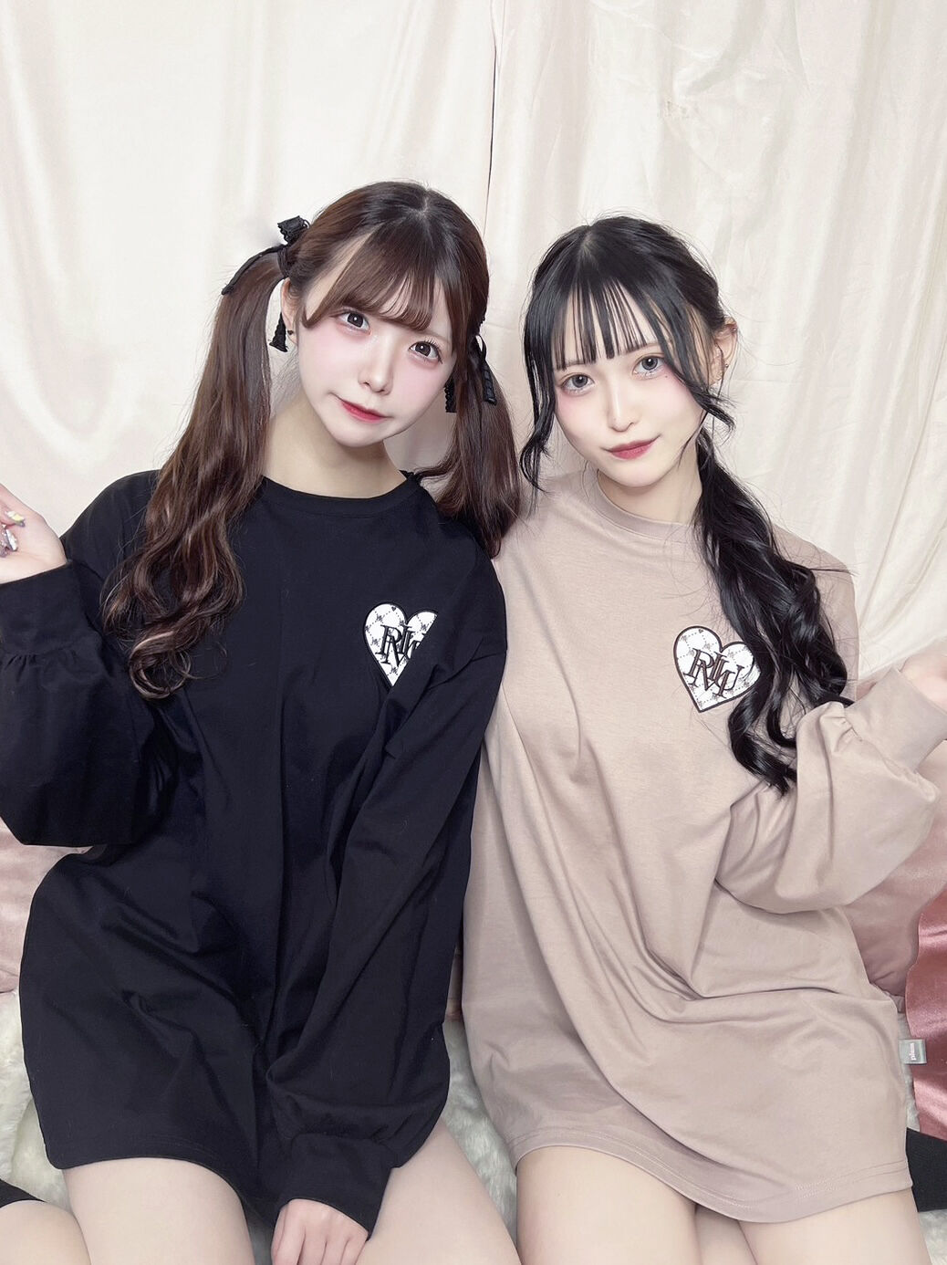 バックロゴpiumモノグラムロングTシャツ